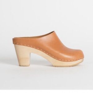 BRYR Chloe High Clog NWOT